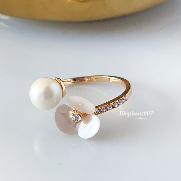Kate Spade gold pearl flower ring adjustable